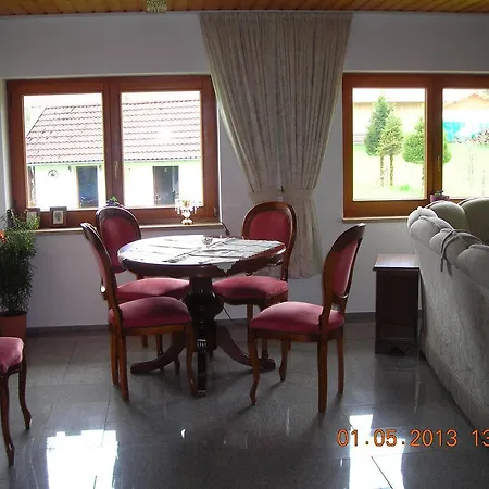 Ferienwohnung Ober Apartment *